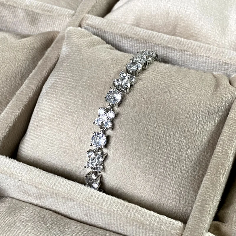 silver clover bracelet